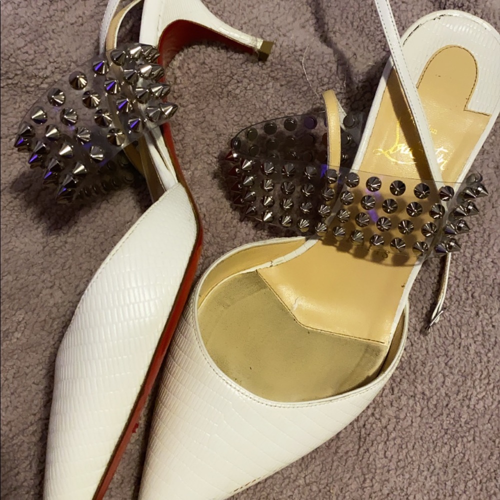 Heels - Picture 3 of 3